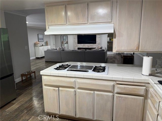 1530 Robin Way, Fullerton, CA 92835