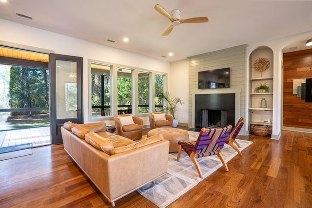 153 Tarbell Lane, Mcclellanville, SC 29458