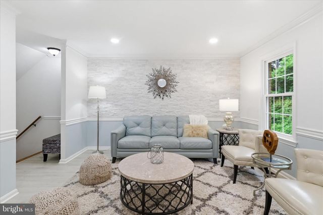9032 ROSEWALL CT, Springfield, VA 22152