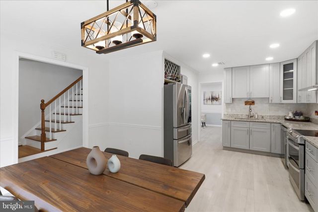 9032 ROSEWALL CT, Springfield, VA 22152