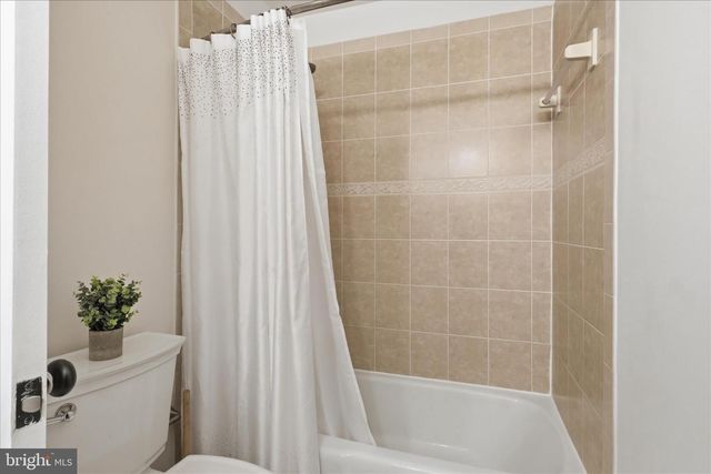 9032 ROSEWALL CT, Springfield, VA 22152