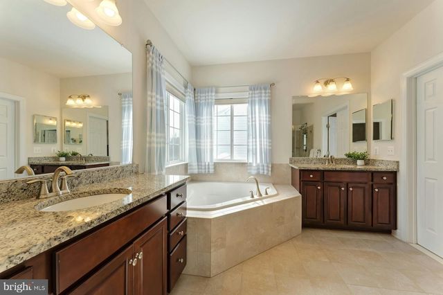 23982 MILL WHEEL PL, Aldie, VA 20105