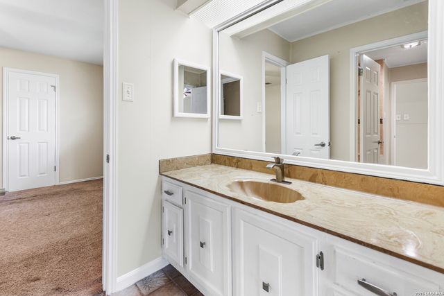 11606 PICCADILLY CIR, San Antonio, TX 78251