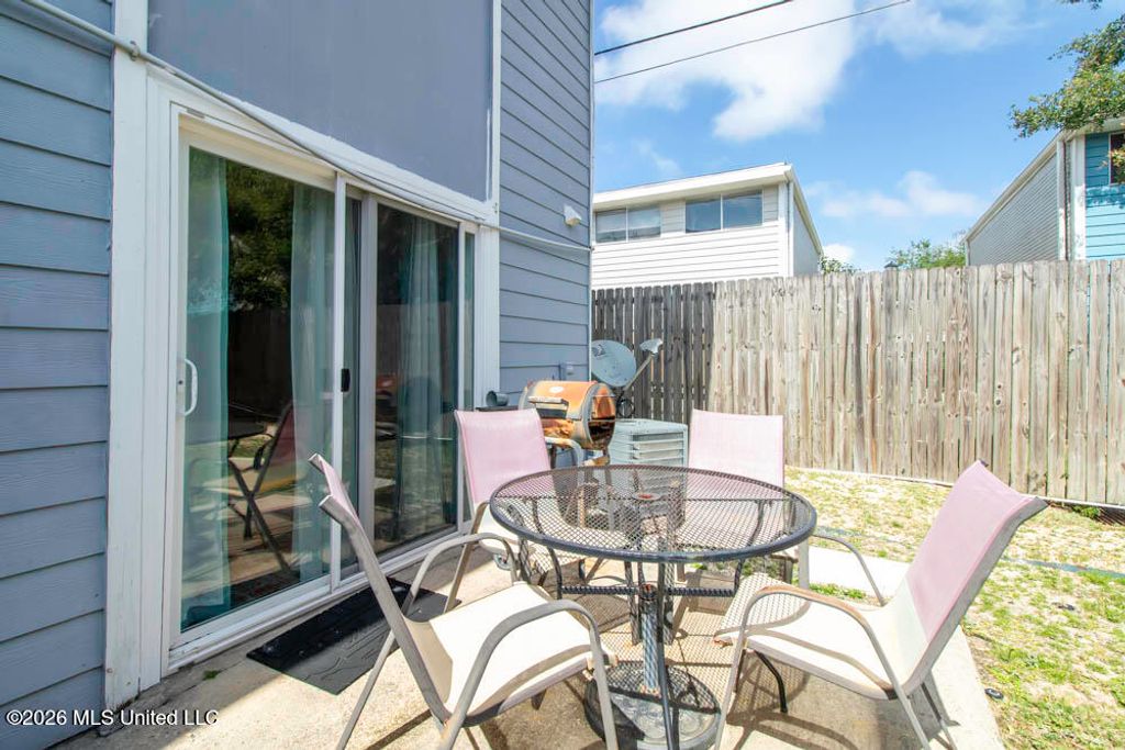 1664 Beach Boulevard, J151, Biloxi, MS 39531