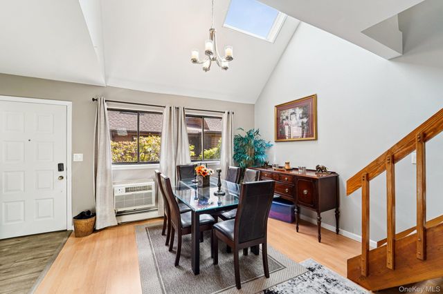 15 Greenridge Avenue 16, White Plains, NY 10605