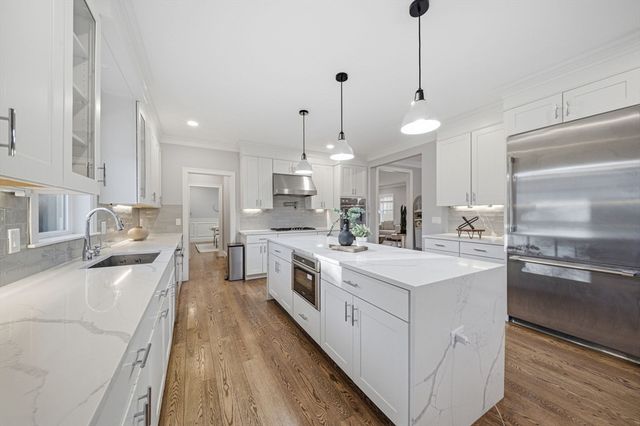 29 Bridge Street, Lexington, MA 02421