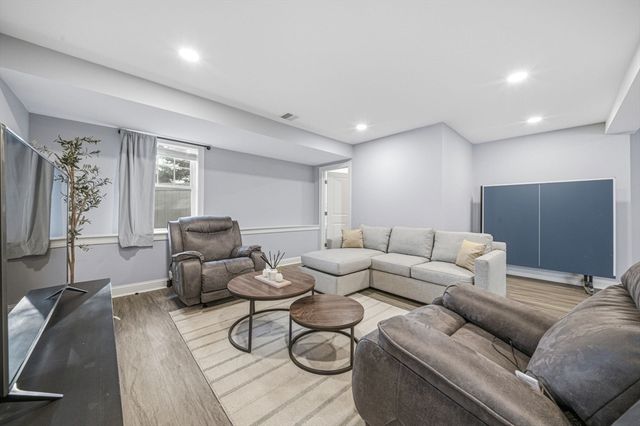 29 Bridge Street, Lexington, MA 02421