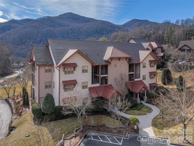 1650 Country Club Drive C302, Maggie Valley, NC 28751