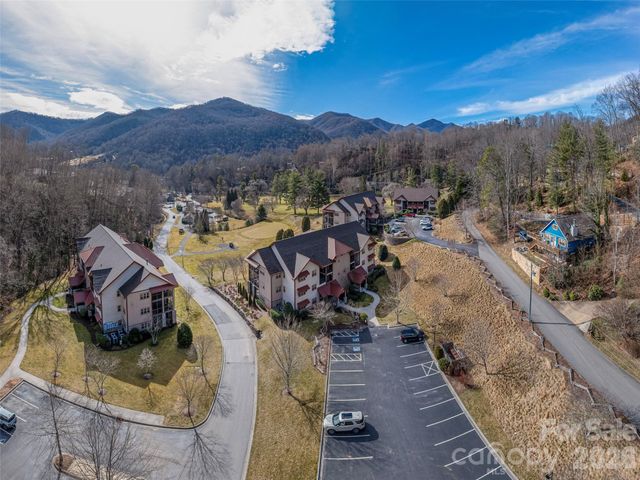 1650 Country Club Drive C302, Maggie Valley, NC 28751