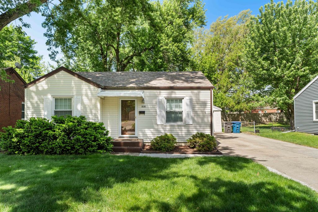 1808 55th Street, Des Moines, IA 50310