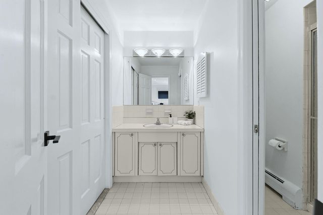 55 SOMERSET DR, Woodcliff Lake, NJ 07677