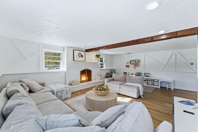 55 SOMERSET DR, Woodcliff Lake, NJ 07677