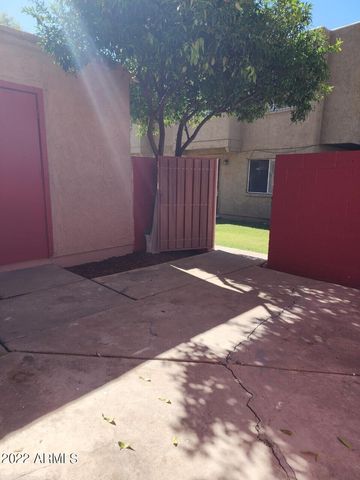 4266 N 68TH Drive, Phoenix, AZ 85033