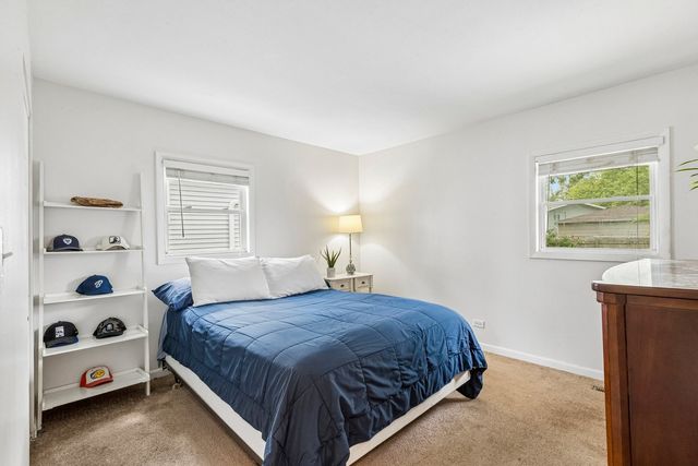 875 LARKDALE Row, Wauconda, IL 60084