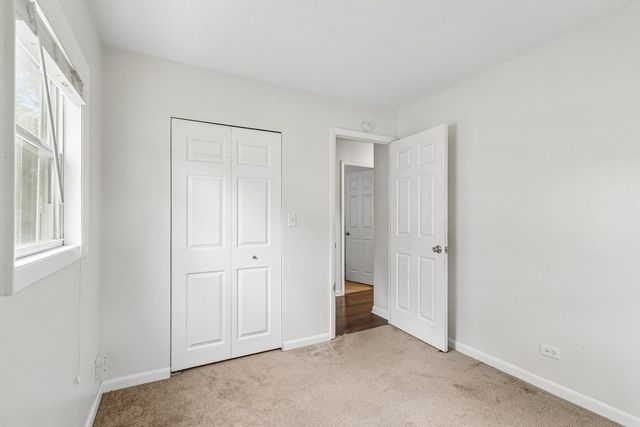 875 LARKDALE Row, Wauconda, IL 60084
