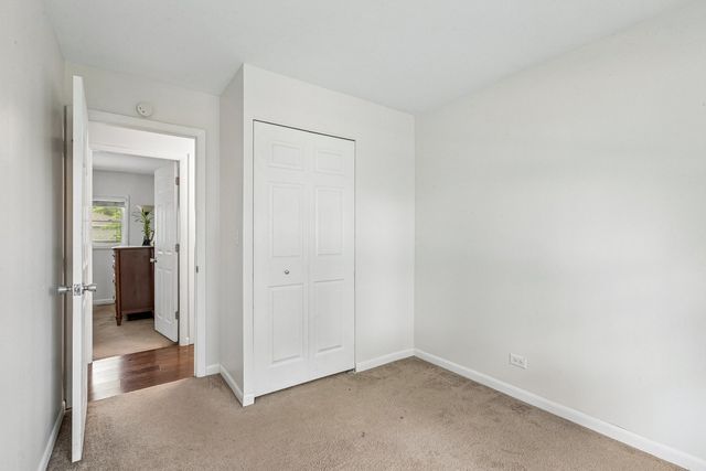 875 LARKDALE Row, Wauconda, IL 60084