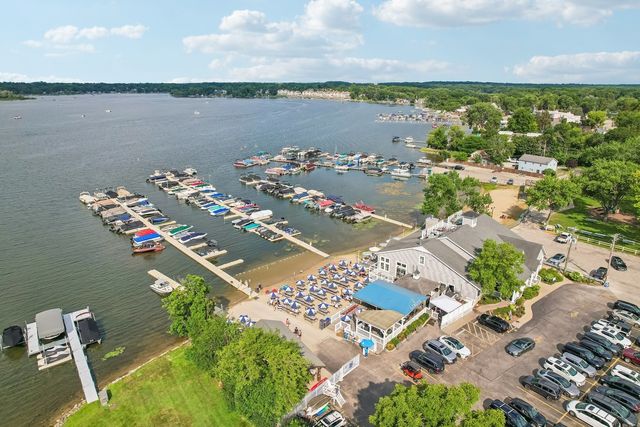875 LARKDALE Row, Wauconda, IL 60084