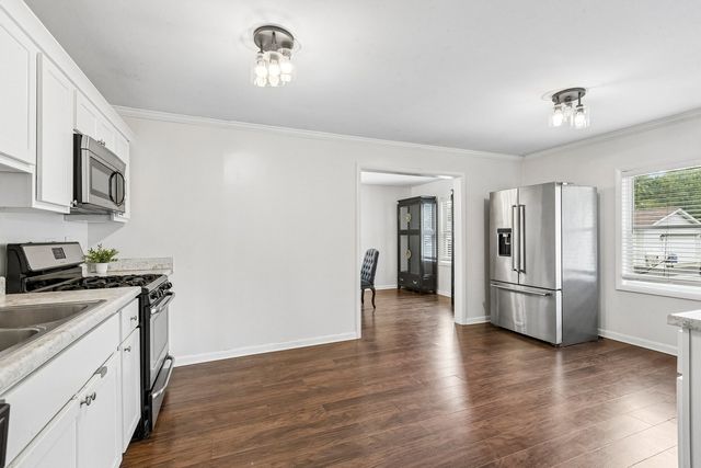 875 LARKDALE Row, Wauconda, IL 60084