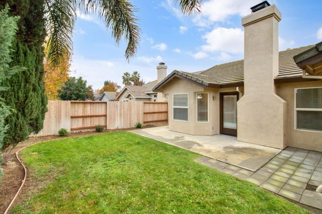 2559 E Kirsten Ct, Lodi, CA 95240