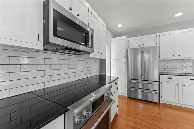 1808 Blue Bird Drive, Mahomet, IL 61853