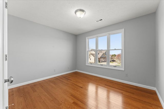 1808 Blue Bird Drive, Mahomet, IL 61853