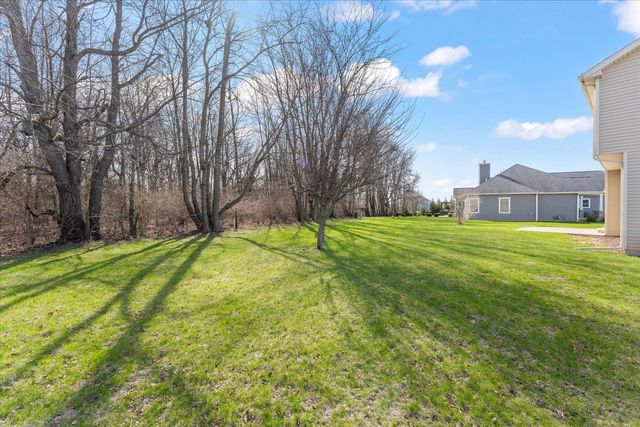 1808 Blue Bird Drive, Mahomet, IL 61853