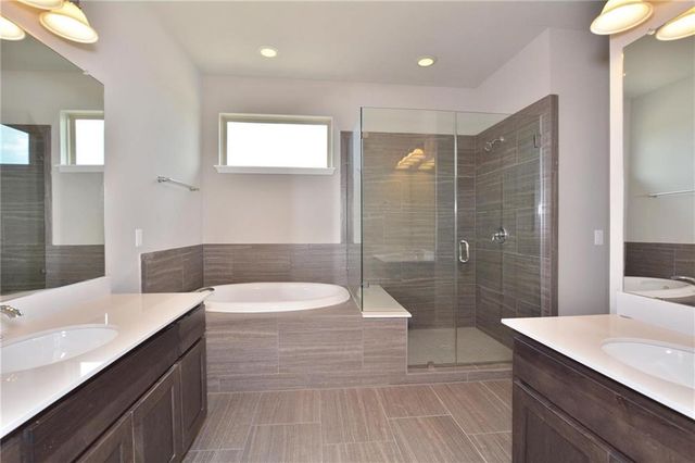 1610 Arcilla ST, Austin, TX 78741