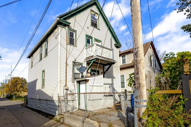 2564 N 19th STREET, Milwaukee, WI 53206