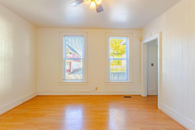 2564 N 19th STREET, Milwaukee, WI 53206