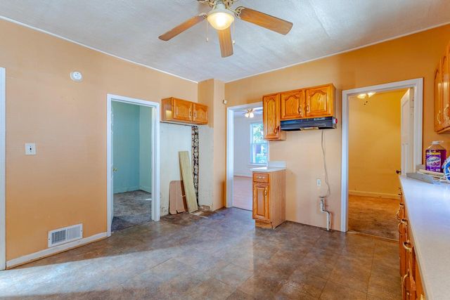 2564 N 19th STREET, Milwaukee, WI 53206