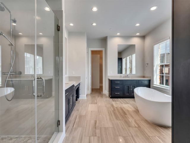 6014 Matthew Oaks Place, Houston, TX 77007