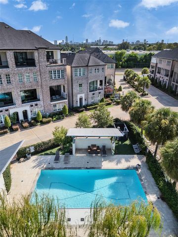 6014 Matthew Oaks Place, Houston, TX 77007