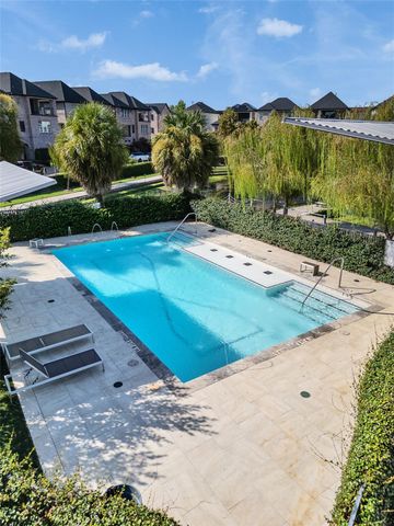 6014 Matthew Oaks Place, Houston, TX 77007