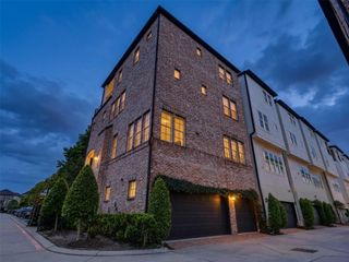 6014 Matthew Oaks Place, Houston, TX 77007