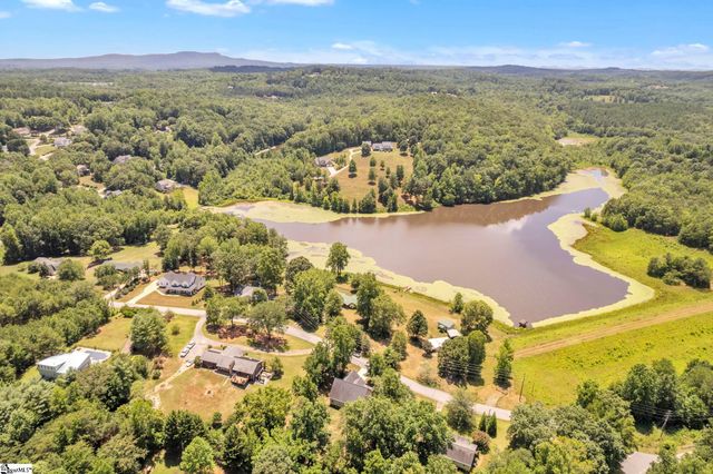 7 Beaver Run Drive, Travelers Rest, SC 29680