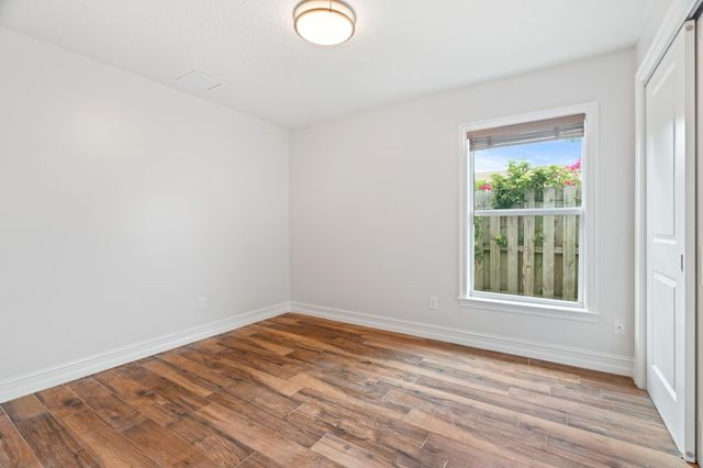 17735 CARVER Avenue, Jupiter, FL 33458
