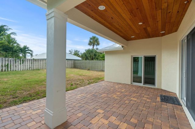 17735 CARVER Avenue, Jupiter, FL 33458