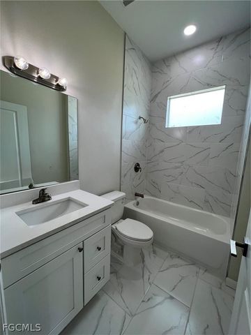 1088 Saturn CT, Labelle, FL 33935