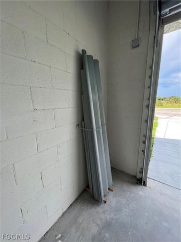 1088 Saturn CT, Labelle, FL 33935