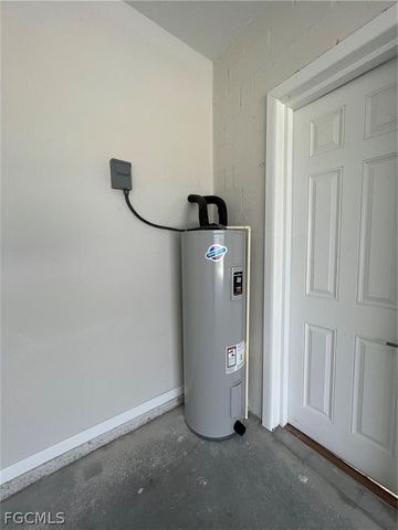 1088 Saturn CT, Labelle, FL 33935