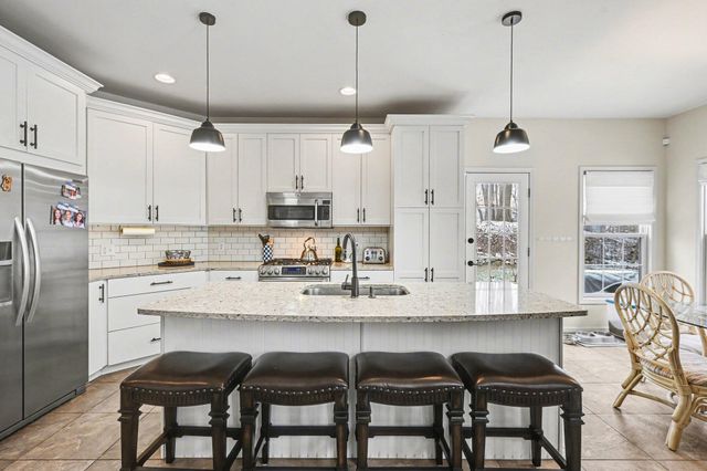 6390 Shugarbush Trail, Oshtemo Twp, MI 49009