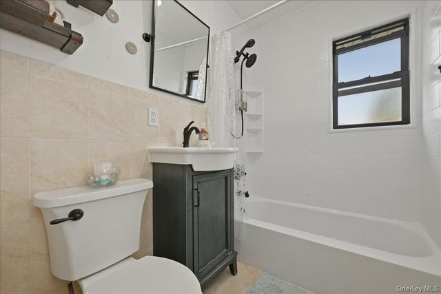 65 W Broadway 8B, Long Beach, NY 11561