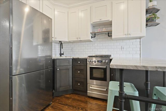 65 W Broadway 8B, Long Beach, NY 11561