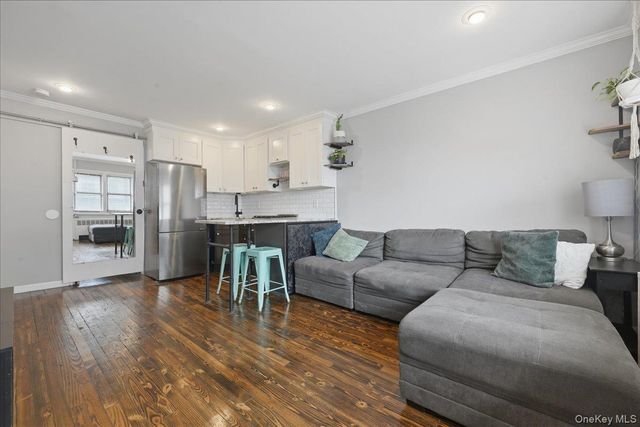65 W Broadway 8B, Long Beach, NY 11561
