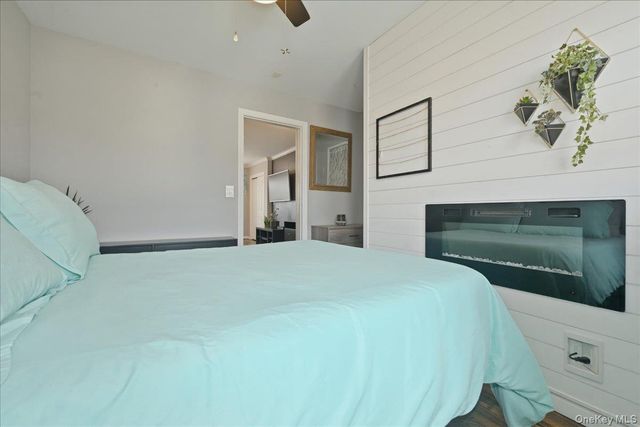 65 W Broadway 8B, Long Beach, NY 11561