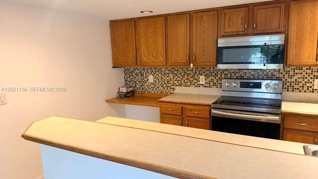 9909 Westwood Dr 23-1, Tamarac, FL 33321