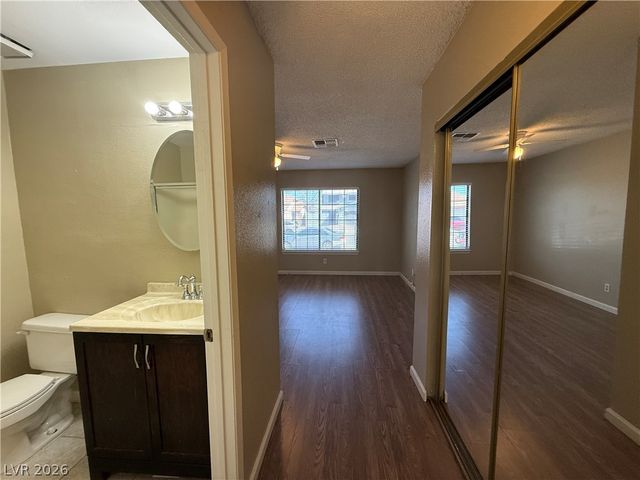 1912 Harvest Drive, Las Vegas, NV 89108