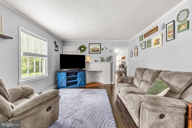 1601 BUTTER RD, Lancaster, PA 17601