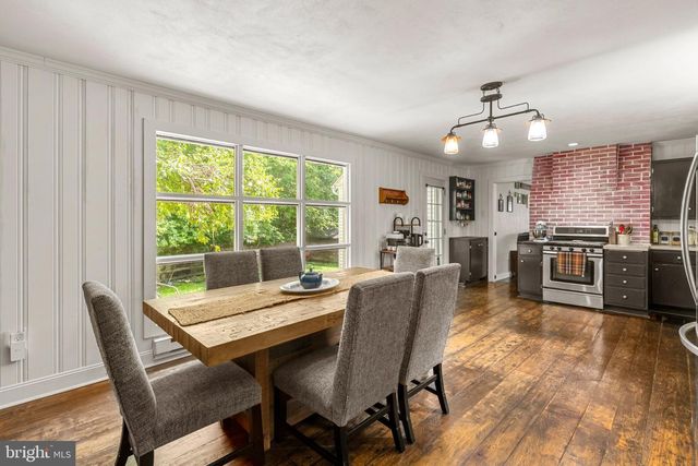 1601 BUTTER RD, Lancaster, PA 17601
