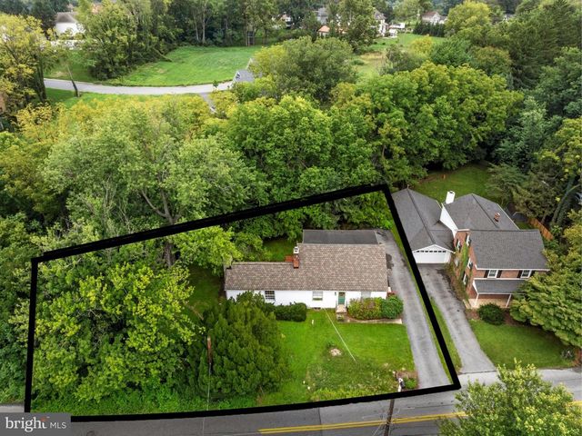 1601 BUTTER RD, Lancaster, PA 17601